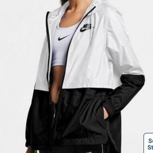 Nike windbreaker